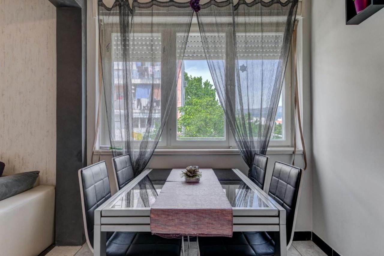 Cool Cozy Apartment Split Exterior foto